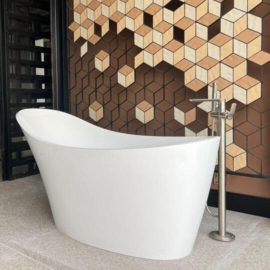 Banheira de design contemporâneo em ambiente de banho